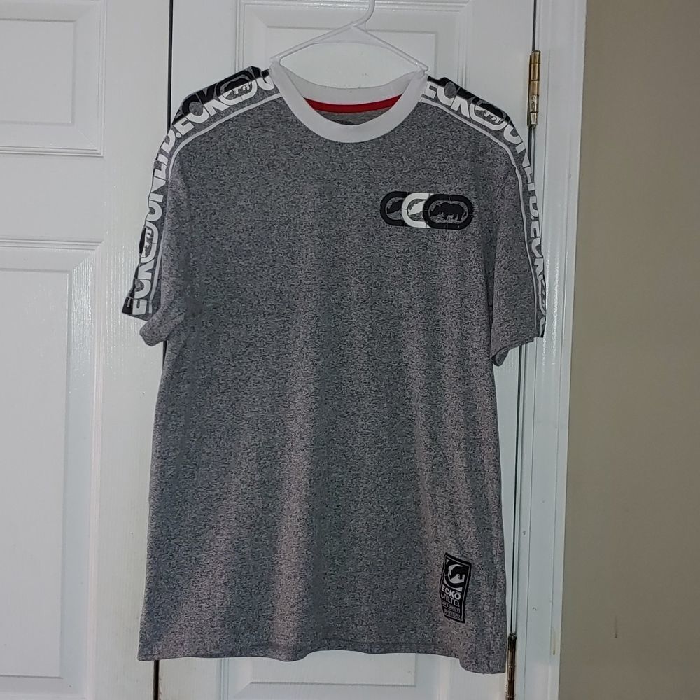 Ecko  Unltd gray short sleeve shirt  Sz L EUC